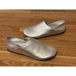 Loewe Toy Slipper In Laminated Lambskin Metallic Silver Flats Size 39 (US 8)